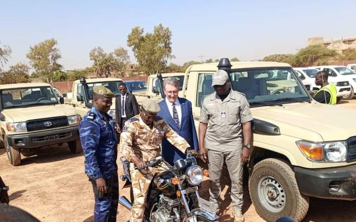 Coopération bilatérale : les États-Unis offrent du matériels au Burkina Faso pour la reconquête du territoire